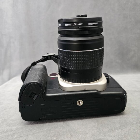 Canon EOS ELAN II 35mm Film Camera with Canon 28mm-80mm zoom lens B1-28 - Picture 4 of 6